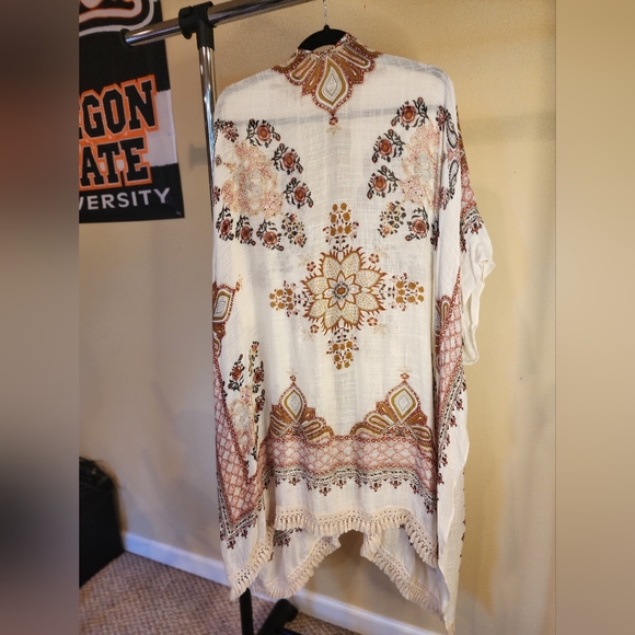 Lovestitch long kaftan - Picture 9 of 10